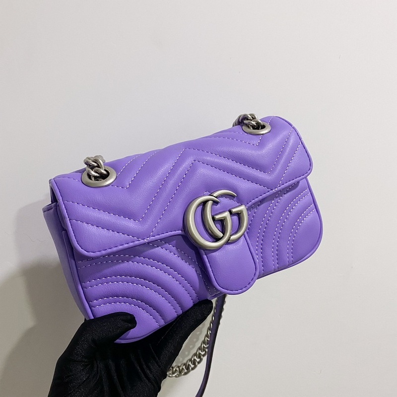 Gucci Handbags 955